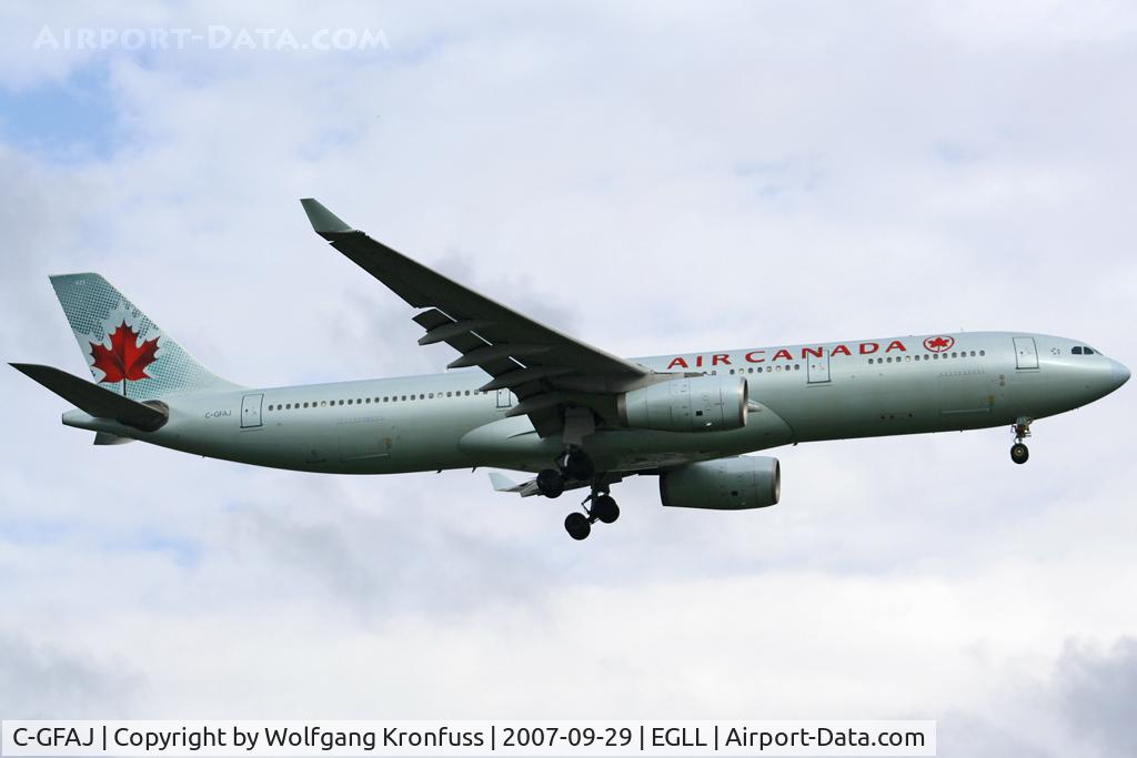 C-GFAJ, 1999 Airbus A330-343X C/N 0284, new cs!