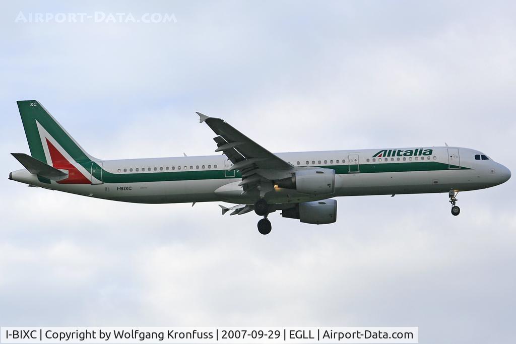 I-BIXC, 1995 Airbus A321-112 C/N 526, new cs
