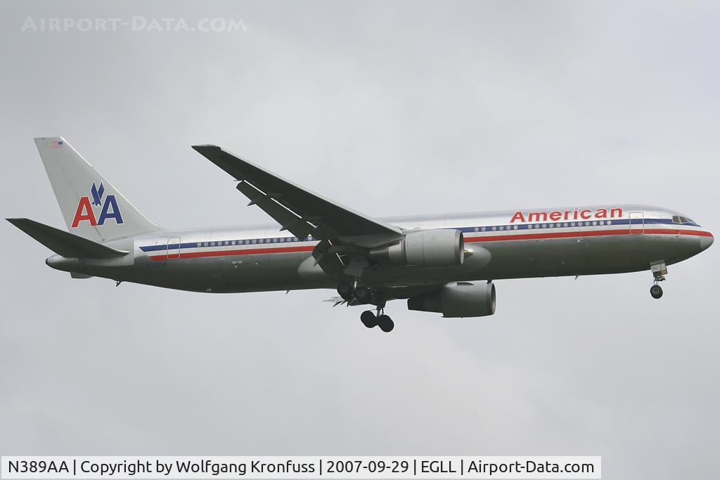 N389AA, 1994 Boeing 767-323 C/N 27449, on final RWY09L