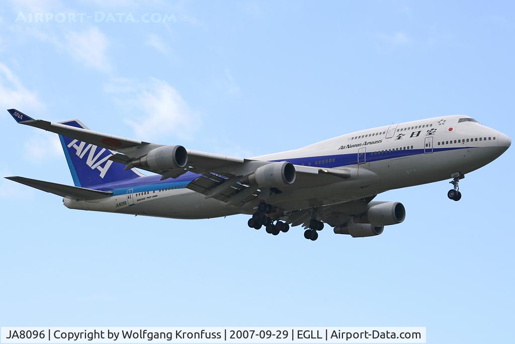 JA8096, 1990 Boeing 747-481 C/N 24920, on final RWY09L