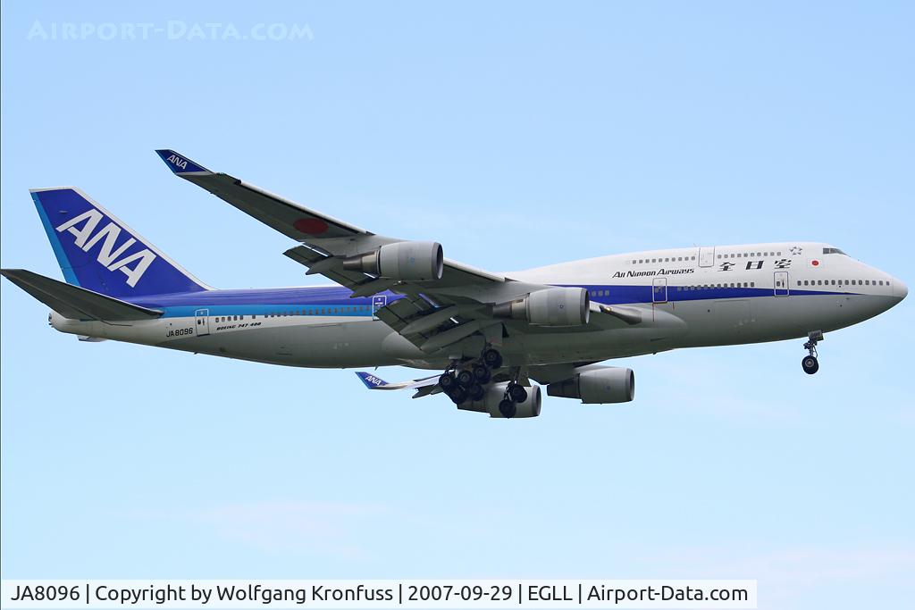 JA8096, 1990 Boeing 747-481 C/N 24920, on final RWY09L