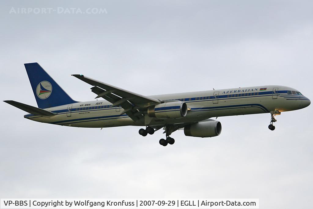 VP-BBS, 2000 Boeing 757-22L C/N 30834, on final RWY09L