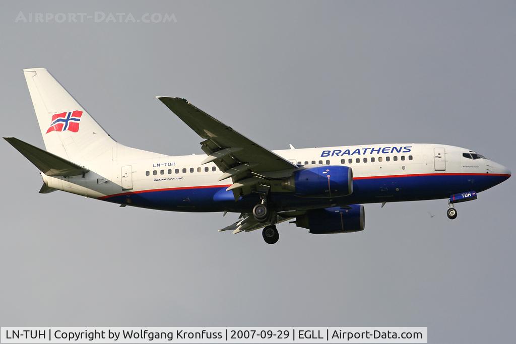 LN-TUH, 1999 Boeing 737-705 C/N 29093, opf SAS