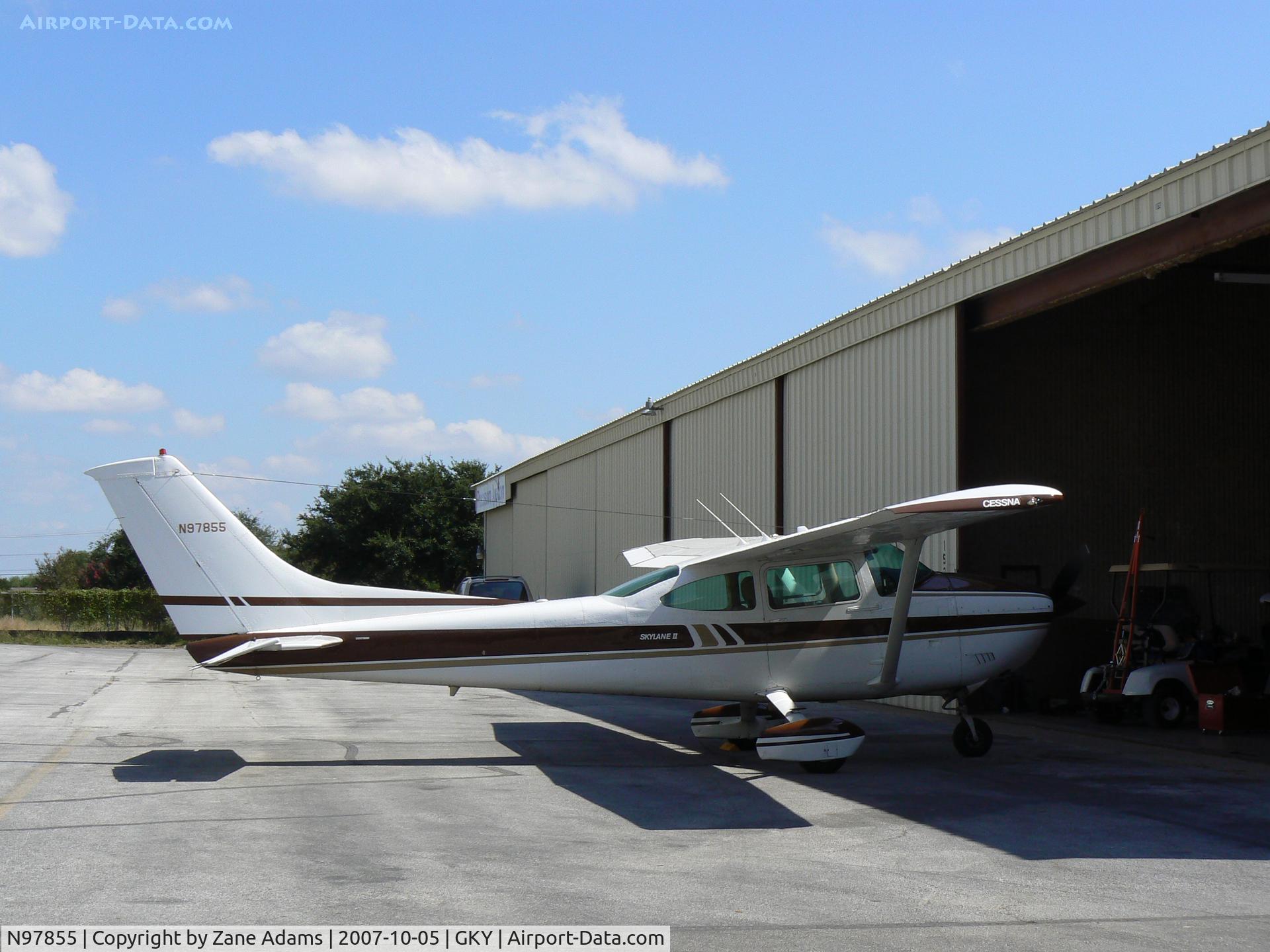 N97855, 1979 Cessna 182Q Skylane C/N 18267225, In for Maintenance