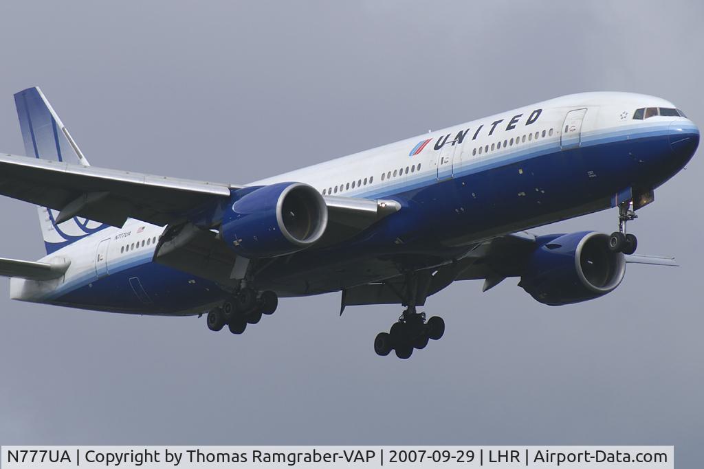 N777UA, 1995 Boeing 777-222 C/N 26916, United Airlines Boeing 777-200