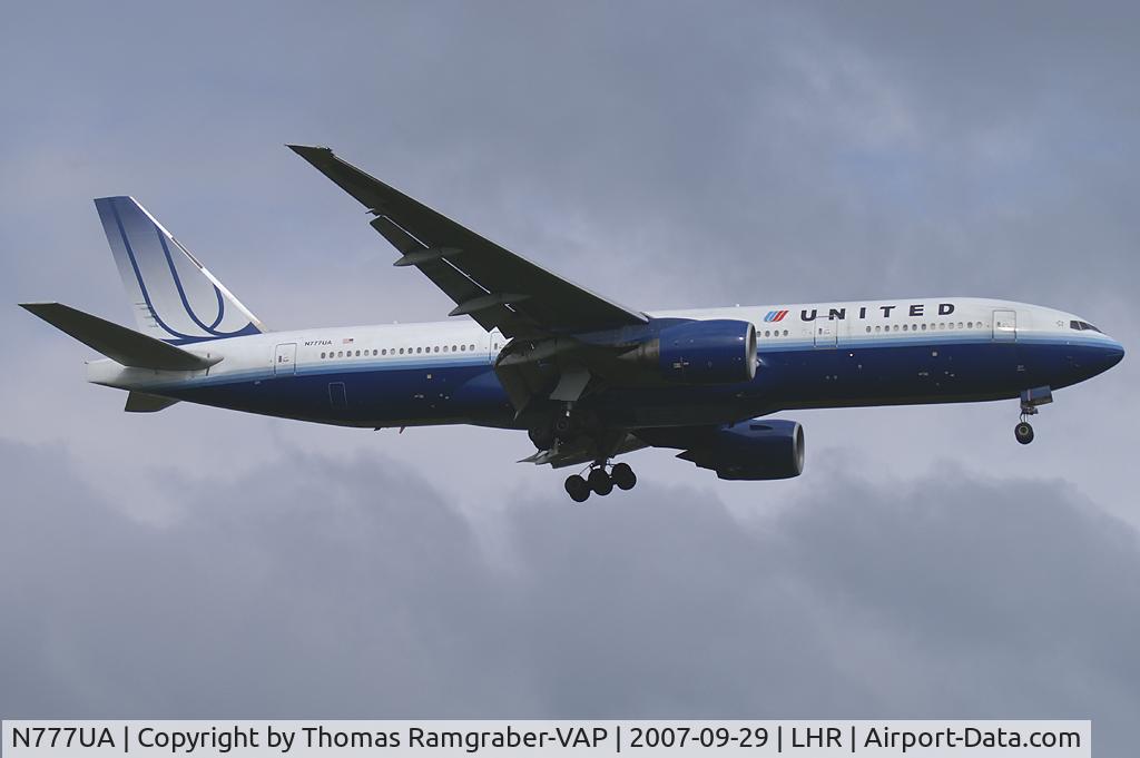 N777UA, 1995 Boeing 777-222 C/N 26916, United Airlines Boeing 777-200