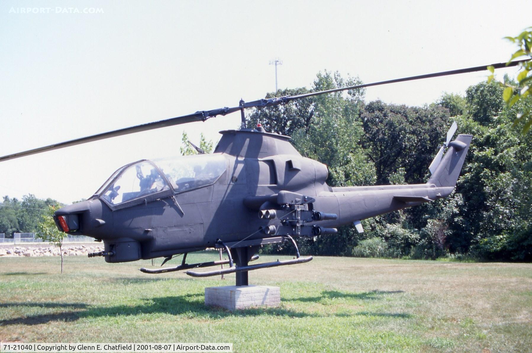 71-21040, 1971 Bell AH-1S Cobra C/N 21111, AH-1F at the Cedar Falls, IA AMVETS post