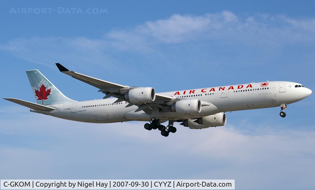 C-GKOM, 2003 Airbus A340-541 C/N 464, AC088 arriving from Shanghai on Rwy23
