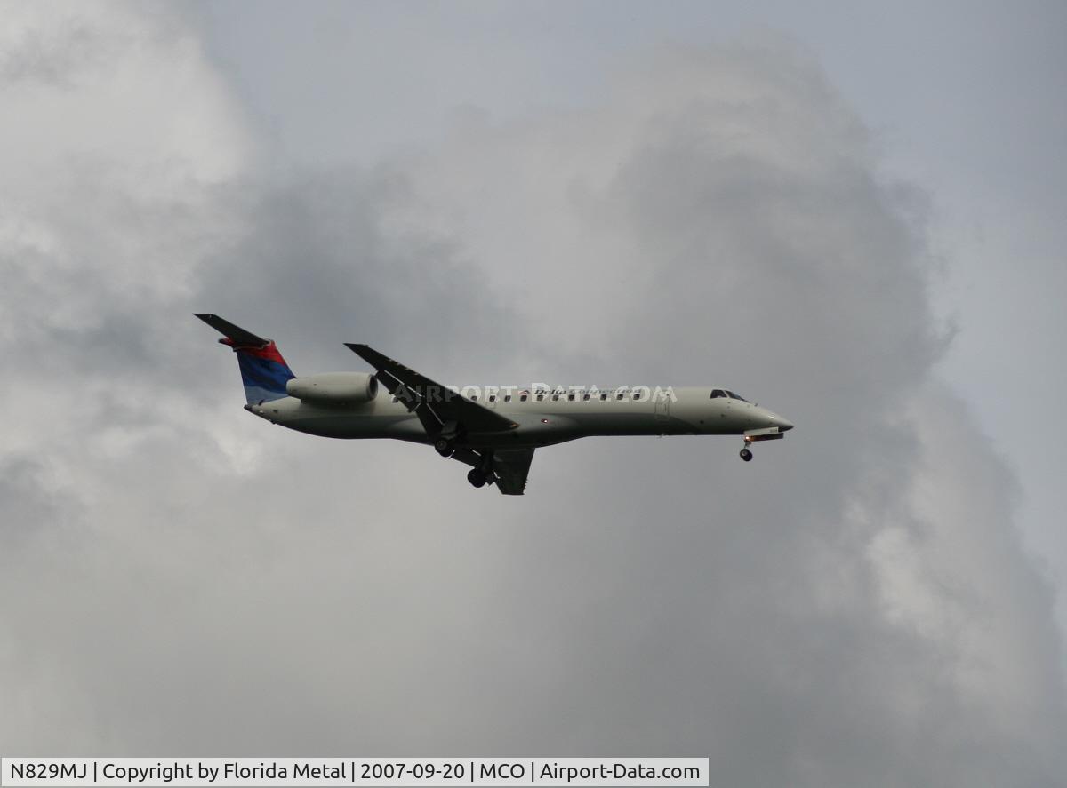 N829MJ, 2000 Embraer EMB-145LR C/N 145228, Delta Connection