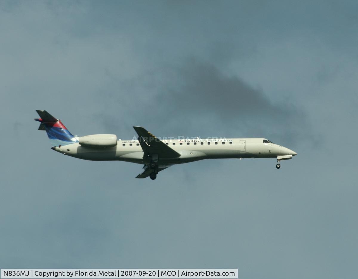 N836MJ, 2000 Embraer ERJ-145LR (EMB-145LR) C/N 145359, Delta Connection