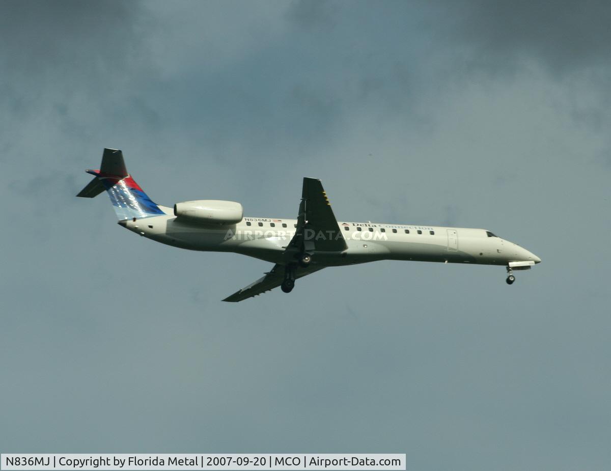 N836MJ, 2000 Embraer ERJ-145LR (EMB-145LR) C/N 145359, Delta Connection
