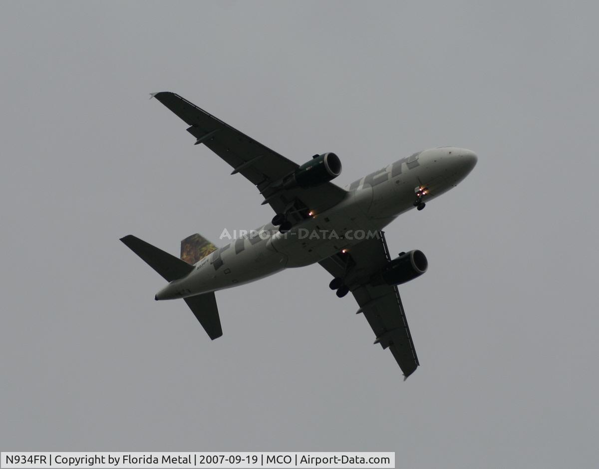 N934FR, 2004 Airbus A319-111 C/N 2287, L J Lynx