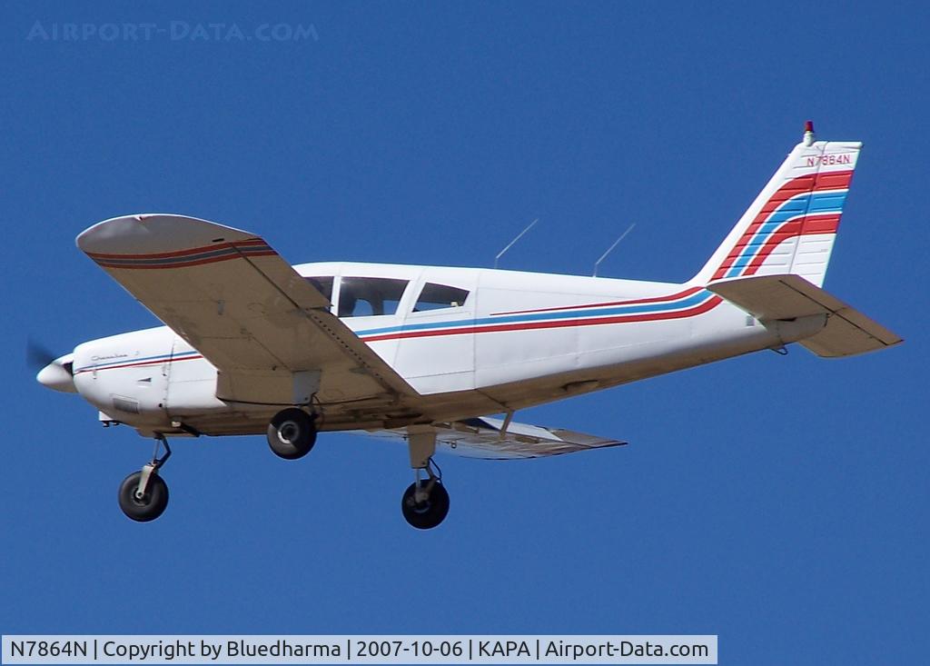 N7864N, 1969 Piper PA-28-180 C/N 28-5321, Approach to 17L