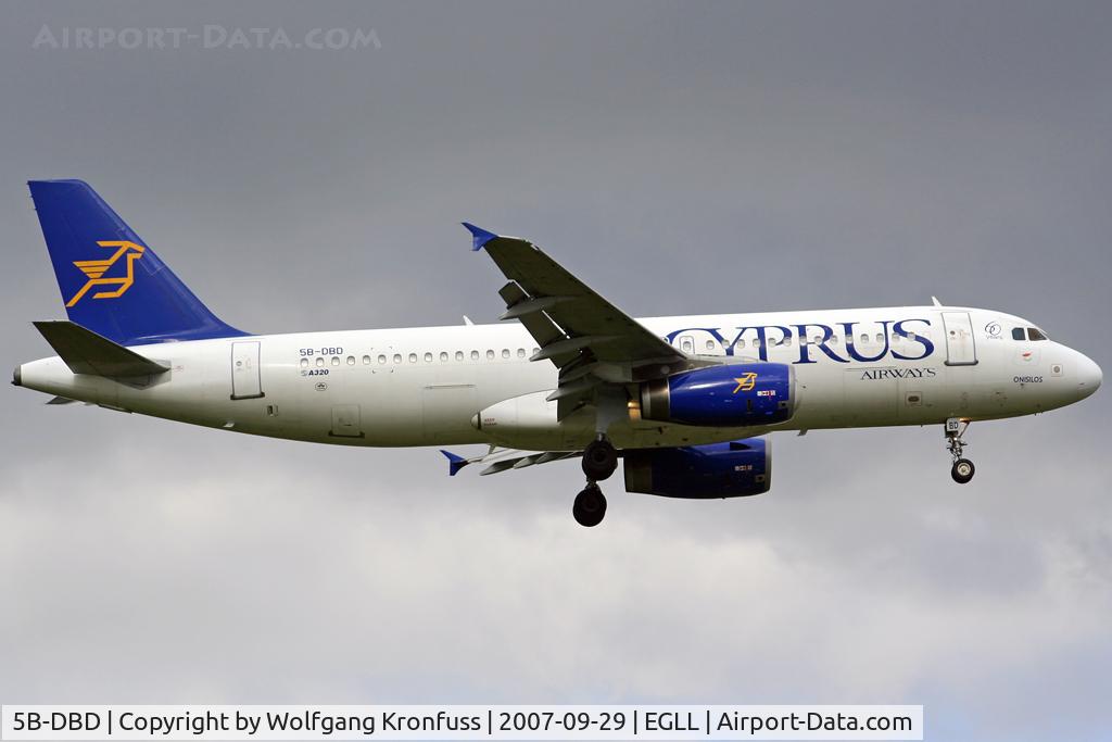 5B-DBD, 1992 Airbus A320-231 C/N 316, on final RWY09L