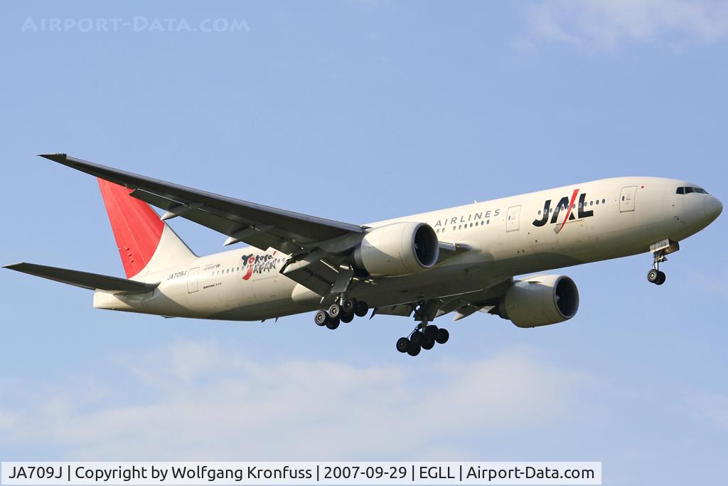 JA709J, 2004 Boeing 777-246/ER C/N 32896, japaneeesse!!!