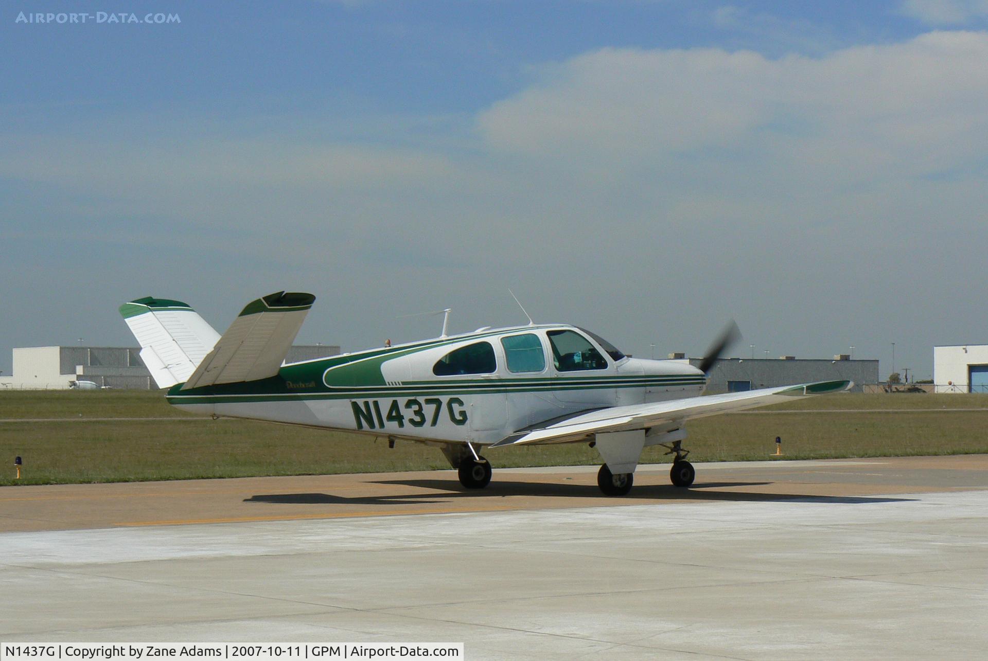 N1437G, 1962 Beech P35 Bonanza C/N D-6910, Taxi to the ramp at Grnad Prairie