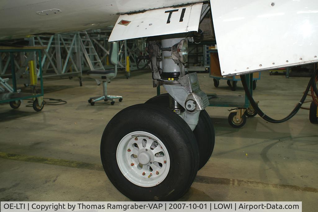 OE-LTI, 1997 De Havilland Canada DHC-8-314Q Dash 8 C/N 466, Austrian Arrows DeHavilland Canada Dash 8-300