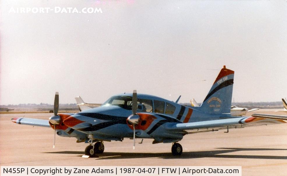 N455P, 1999 Raytheon Aircraft Company A36 Bonanza C/N E3276, Piper Aztec - Tidy Car paint