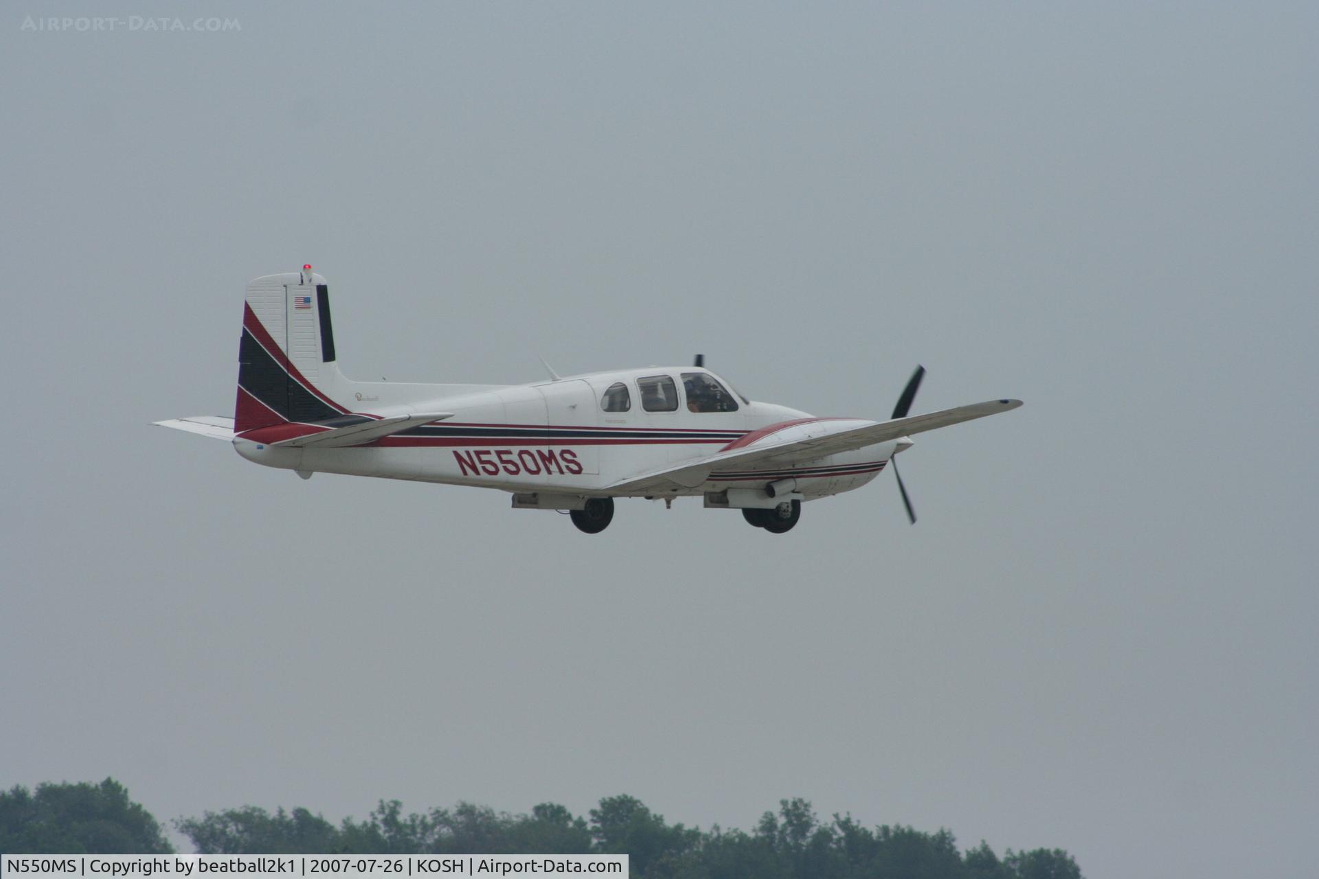 N550MS, 1960 Beech D50C Twin Bonanza C/N DH-276, Departing Oshkosh