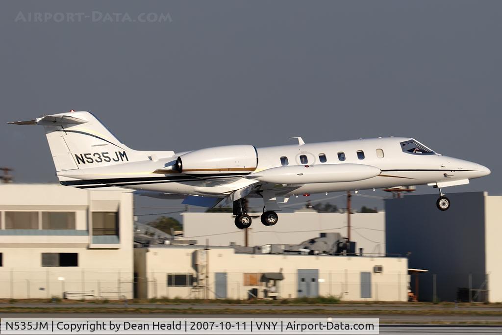 N535JM, 1981 Gates Learjet 35A C/N 401, Green Chair Productions Learjet 35A from Monterey Peninsula (KMRY) landing on RWY 16R.