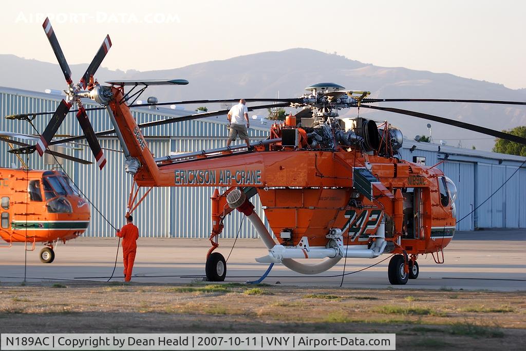 N189AC, 1997 Erickson S64E Skycrane C/N 641001, Crew members working on this 1997 Erickson Air-Crane S64E (N189AC).  This helicopter is used to fight wildfires in the Southern California area.