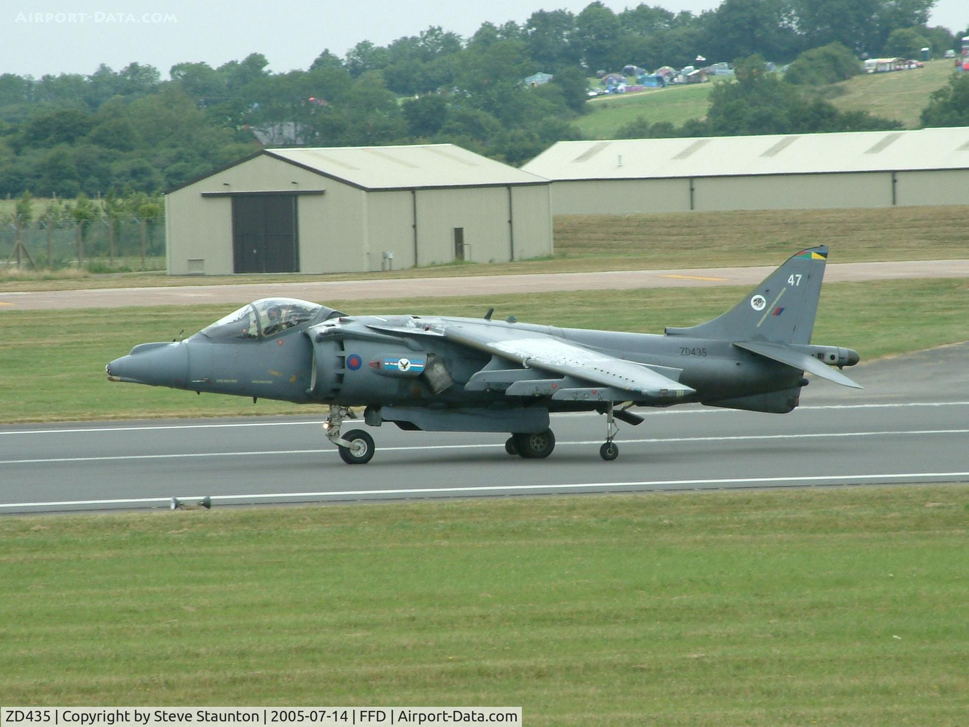 ZD435, 1989 British Aerospace Harrier GR.7 C/N P47, Royal International Air Tattoo 2005
