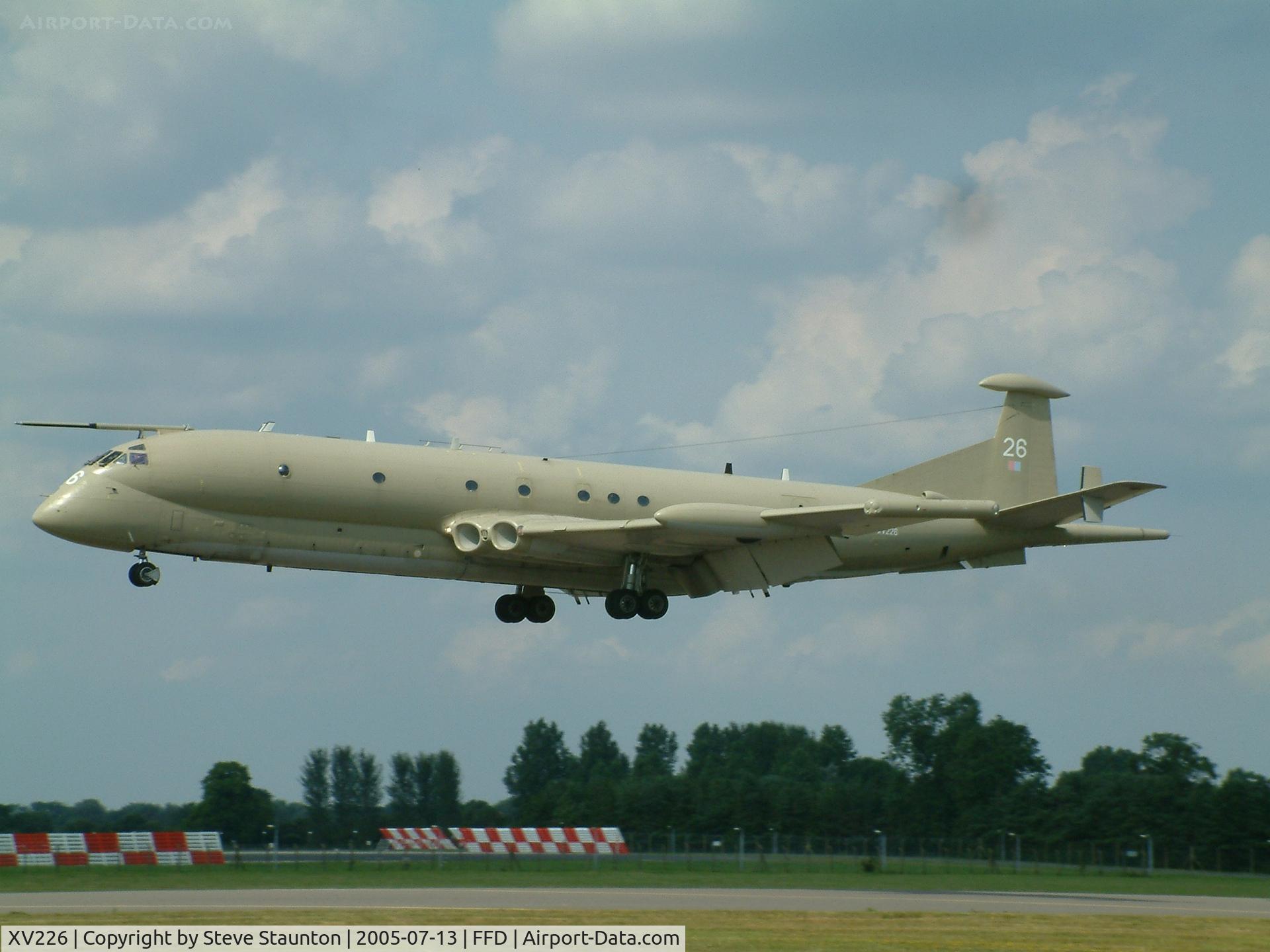 XV226, 1968 Hawker Siddeley Nimrod MR.2 C/N 8001, Royal International Air Tattoo 2005