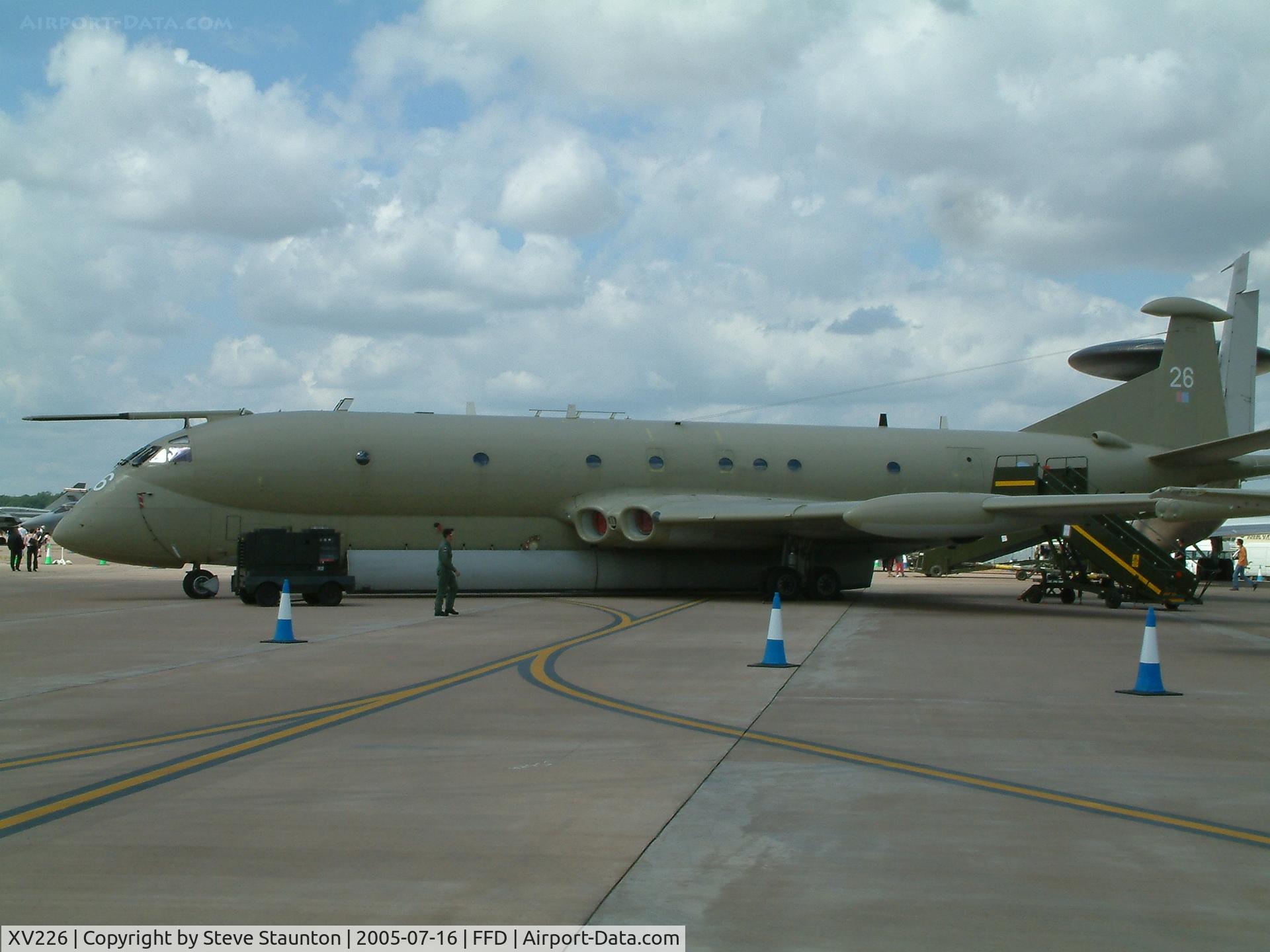 XV226, 1968 Hawker Siddeley Nimrod MR.2 C/N 8001, Royal International Air Tattoo 2005