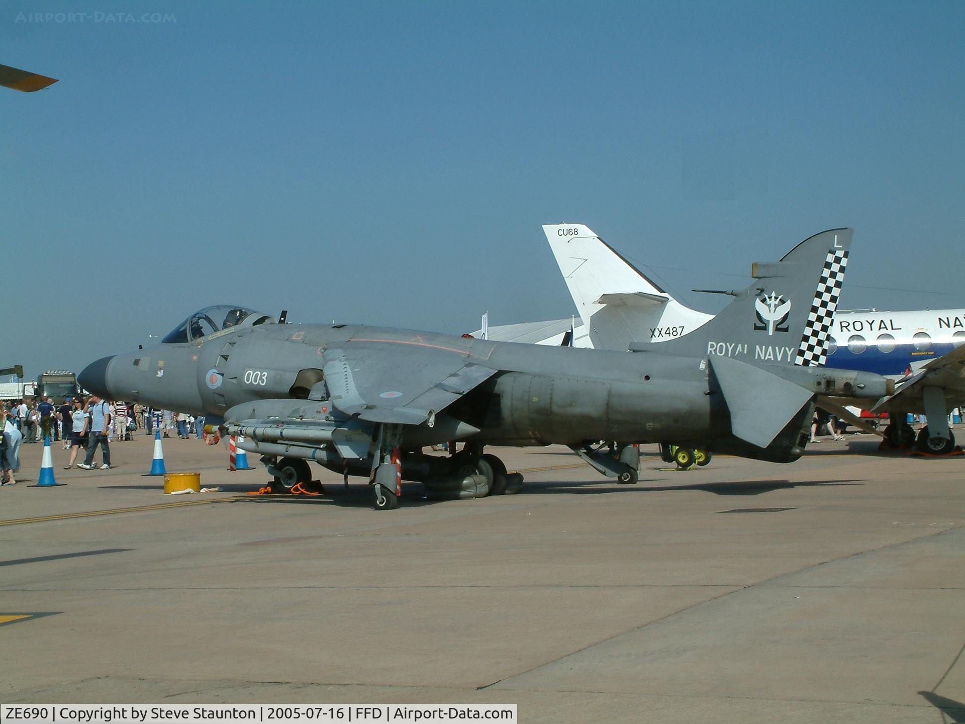 ZE690, British Aerospace Sea Harrier F/A.2 C/N B49/P12, Royal International Air Tattoo 2005