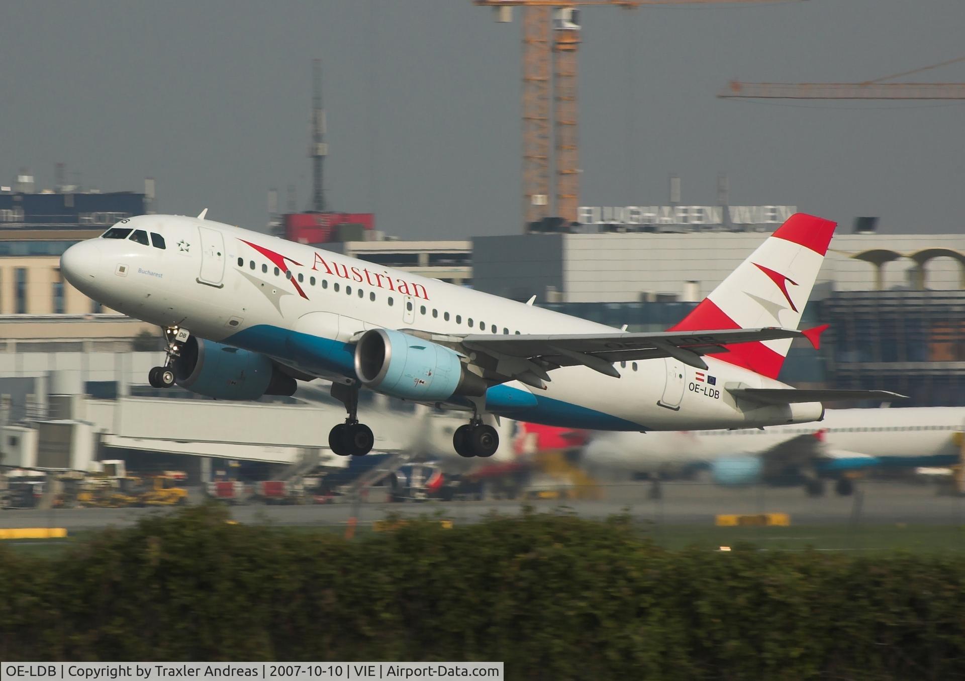 OE-LDB, 2004 Airbus A319-112 C/N 2174, While going out Runway 29