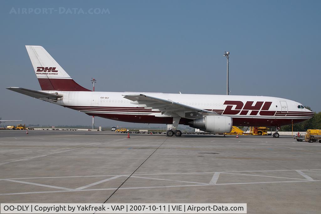 OO-DLY, 1980 Airbus A300B4-203(F) C/N 116, European Air Transport Airbus A300F in DHL colors