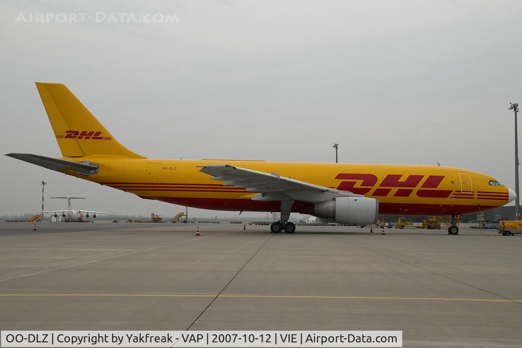 OO-DLZ, 1982 Airbus A300B4-203(F) C/N 219, European Air Transport Airbus A300F in DHL colors