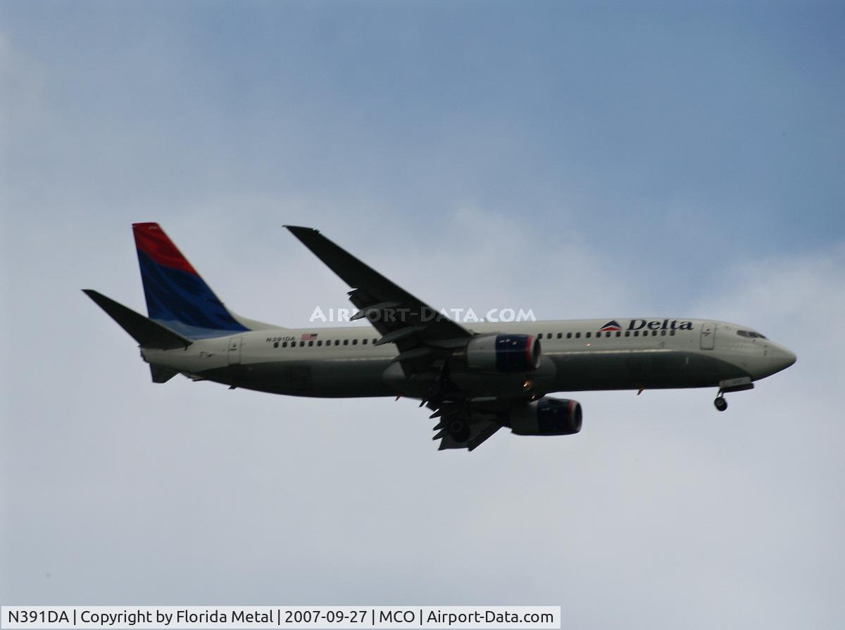 N391DA, 2000 Boeing 737-832 C/N 30560, Delta