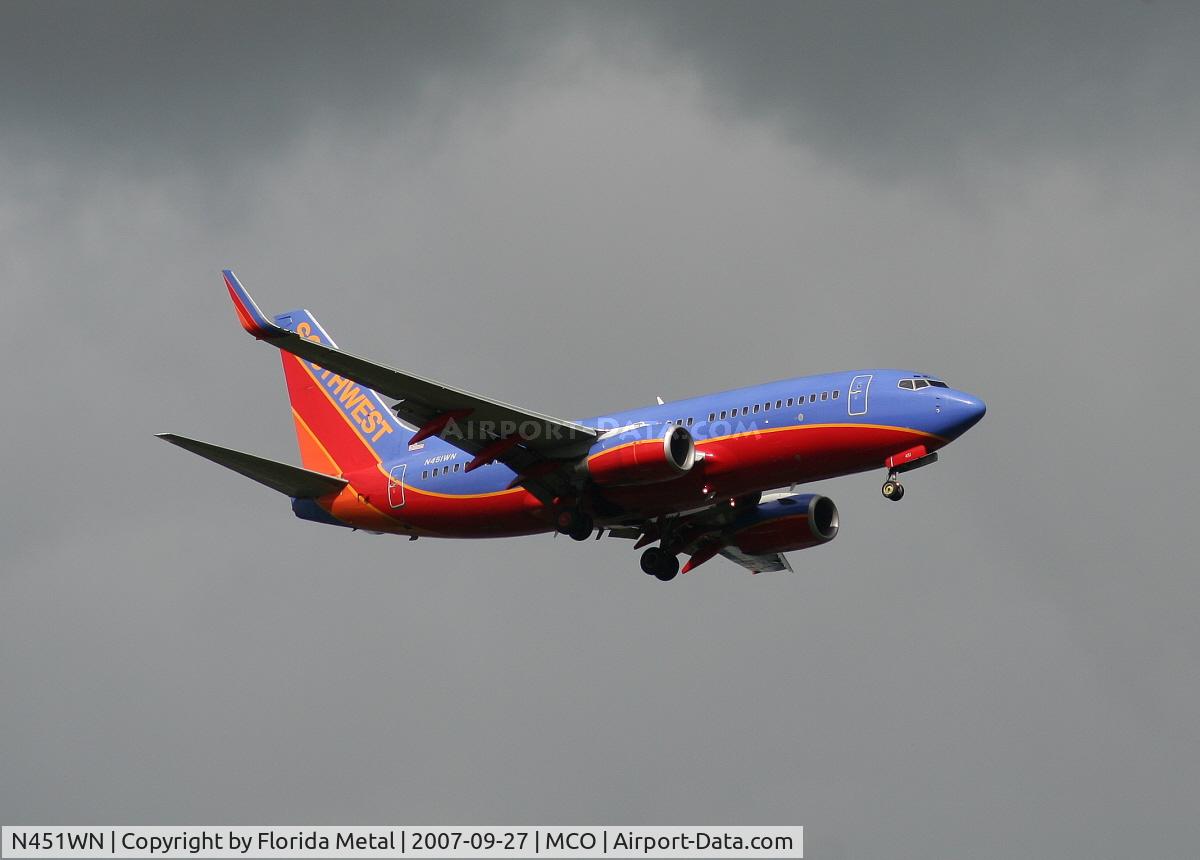 N451WN, 2004 Boeing 737-7H4 C/N 32495, Southwest