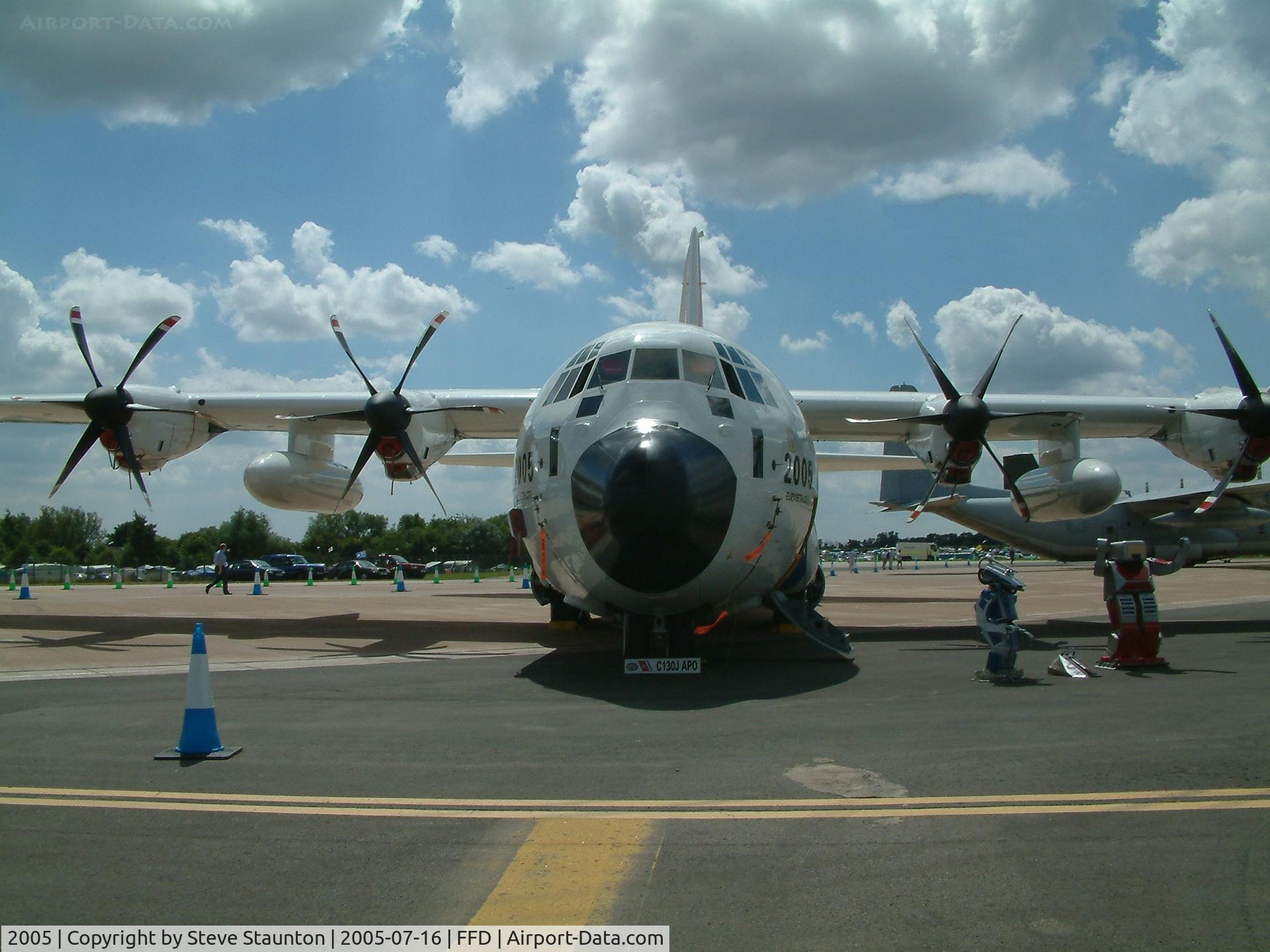 2005, 2003 Lockheed Martin HC-130J Hercules C/N 382-5541, Royal International Air Tattoo 2005