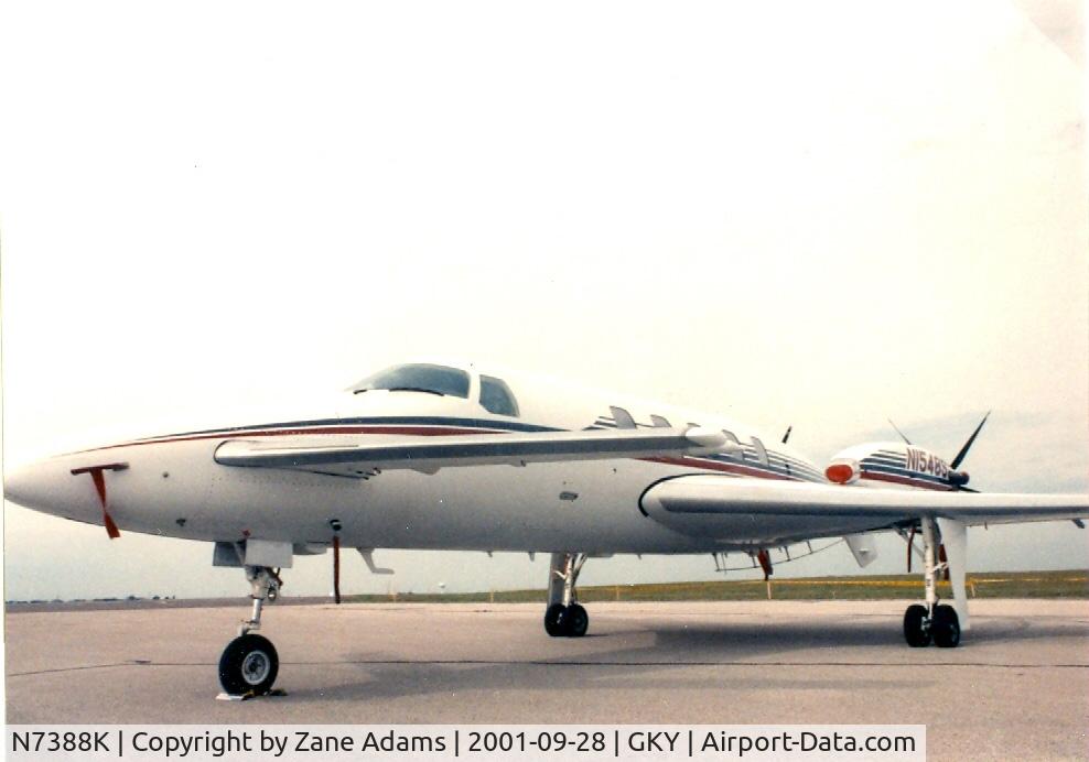 N7388K, 1990 Beech Starship C/N NC-7, Registered as N1548S at Arlington Muni