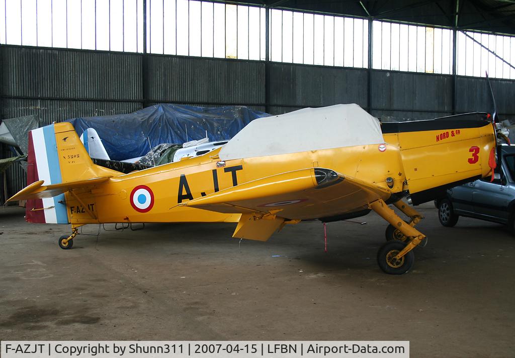 F-AZJT, 1960 Nord 3202 Master C/N 71, Hangared... Used by 'Les Ailes du Souvenir'