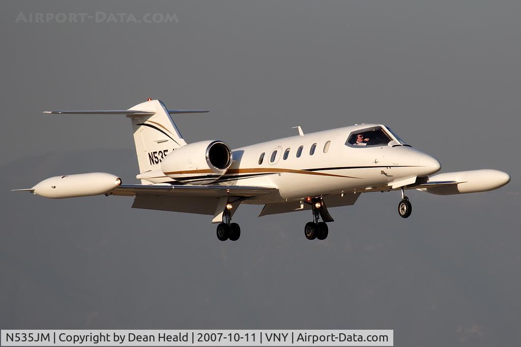 N535JM, 1981 Gates Learjet 35A C/N 401, Green Chair Productions Learjet 35A from Monterey Peninsula (KMRY) on short-final to RWY 16R.