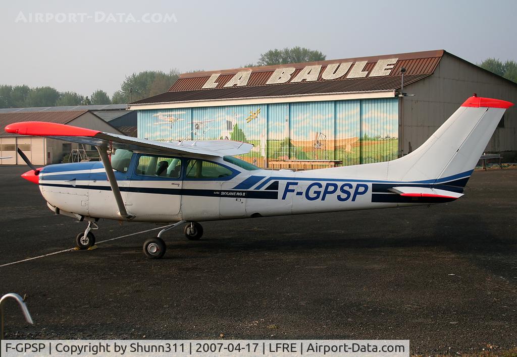 F-GPSP, Cessna TR182 Turbo Skylane RG Turbo Skylane RG C/N R-18200860, On the apron...
