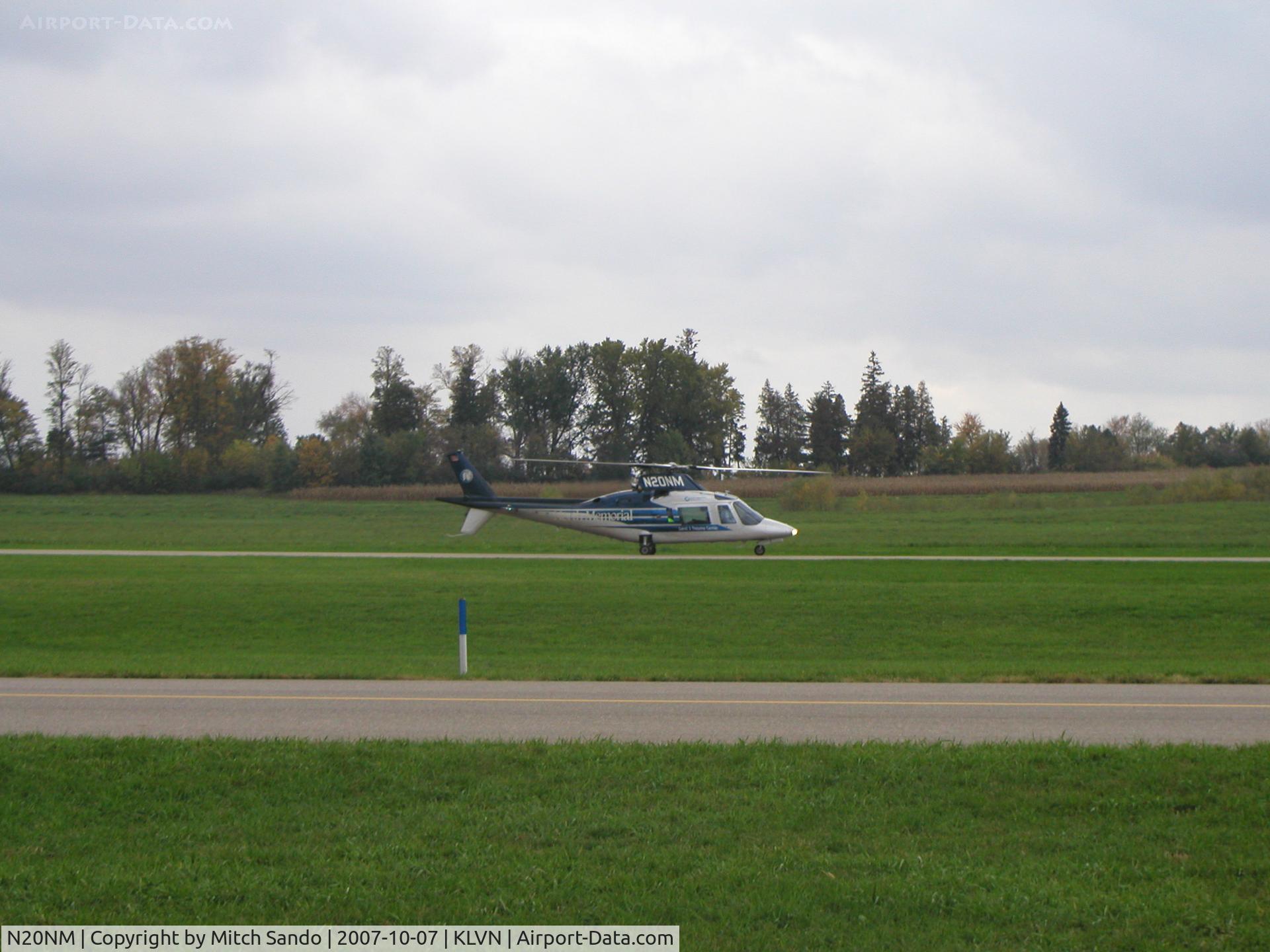 N20NM, 1993 Agusta A-109C C/N 7661, Landing Runway 30 VFR from St. Mary's Rochester after bringing a patient there from Red Wing (97MN).