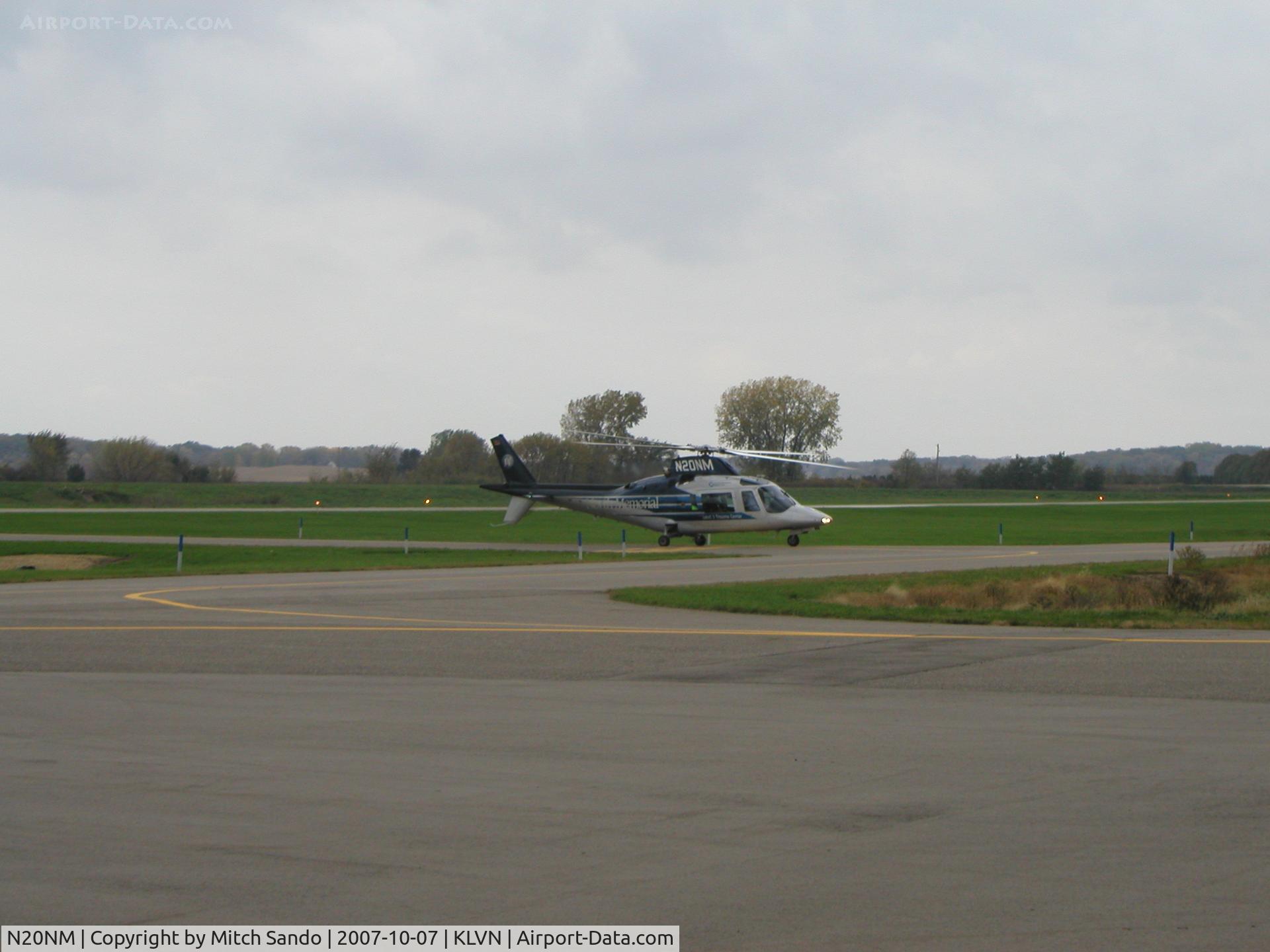 N20NM, 1993 Agusta A-109C C/N 7661, Taxiing to the hangar.
