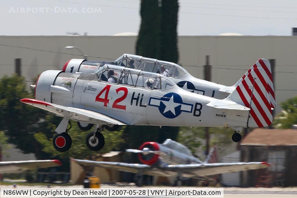 N86WW, 1956 North American SNJ-4 Texan C/N 88-12291, Formation takeoff from RWY 16R - 1956 North American SNJ-4 