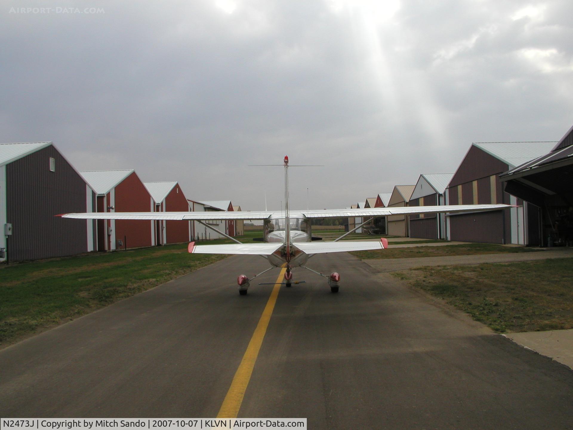 N2473J, 1966 Cessna 150G C/N 15065573, Parked outside the hangar.