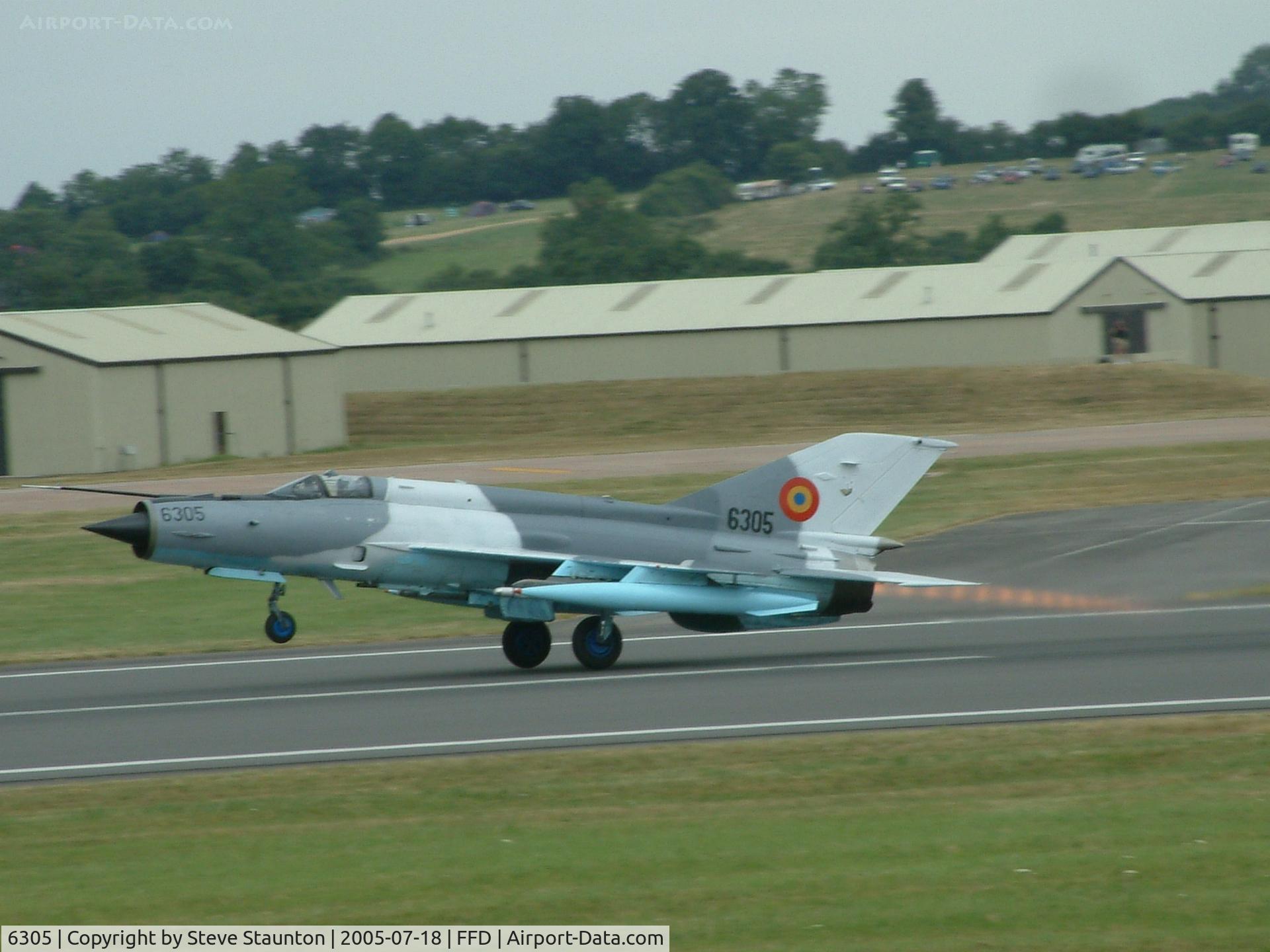 6305, Mikoyan-Gurevich MiG-21MF-75 Lancer C C/N 96006305/0507, Royal International Air Tattoo 2005