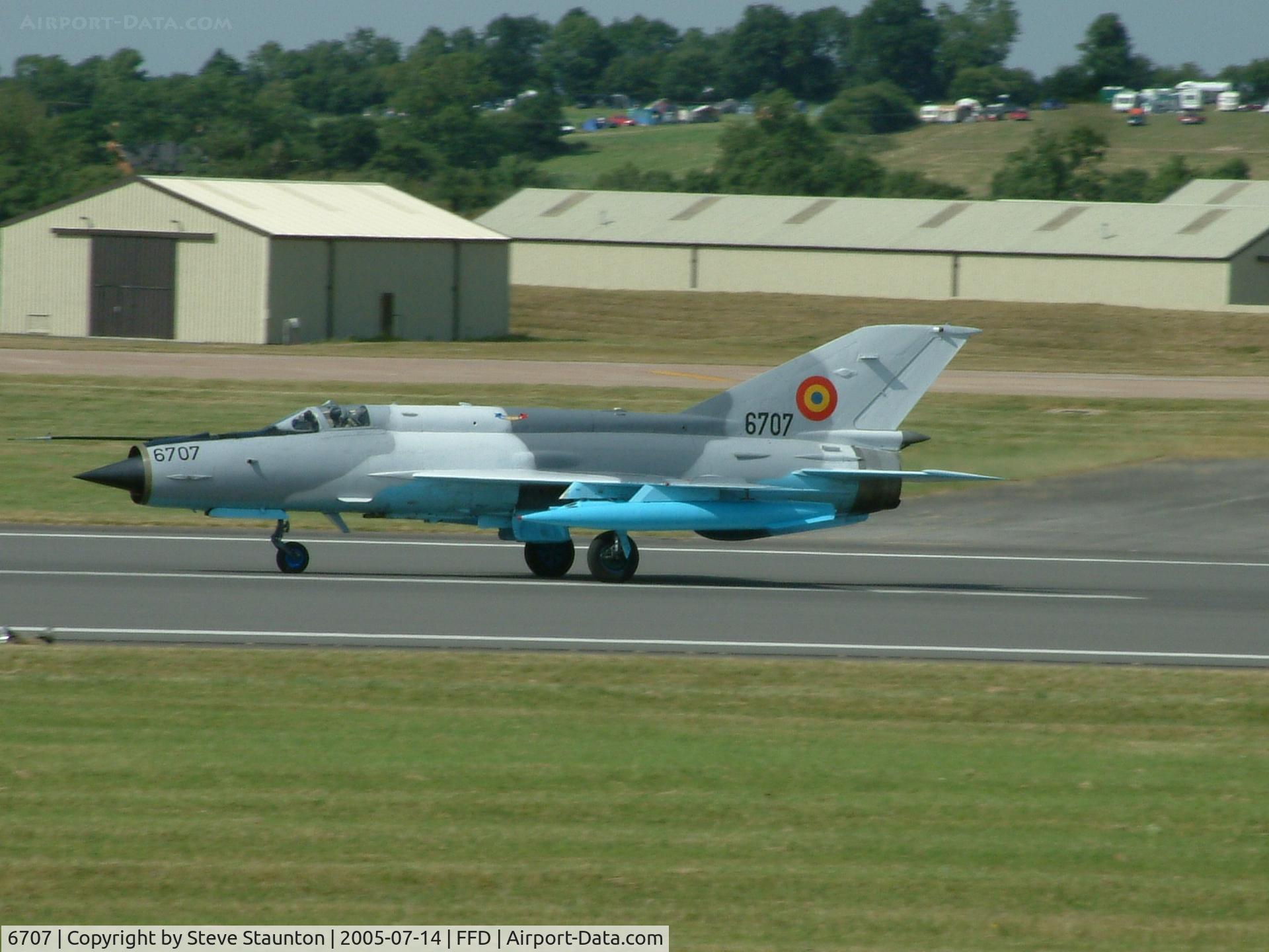 6707, Mikoyan-Gurevich MiG-21MF-75 Lancer C C/N 96006707/0520, Royal International Air Tattoo 2005