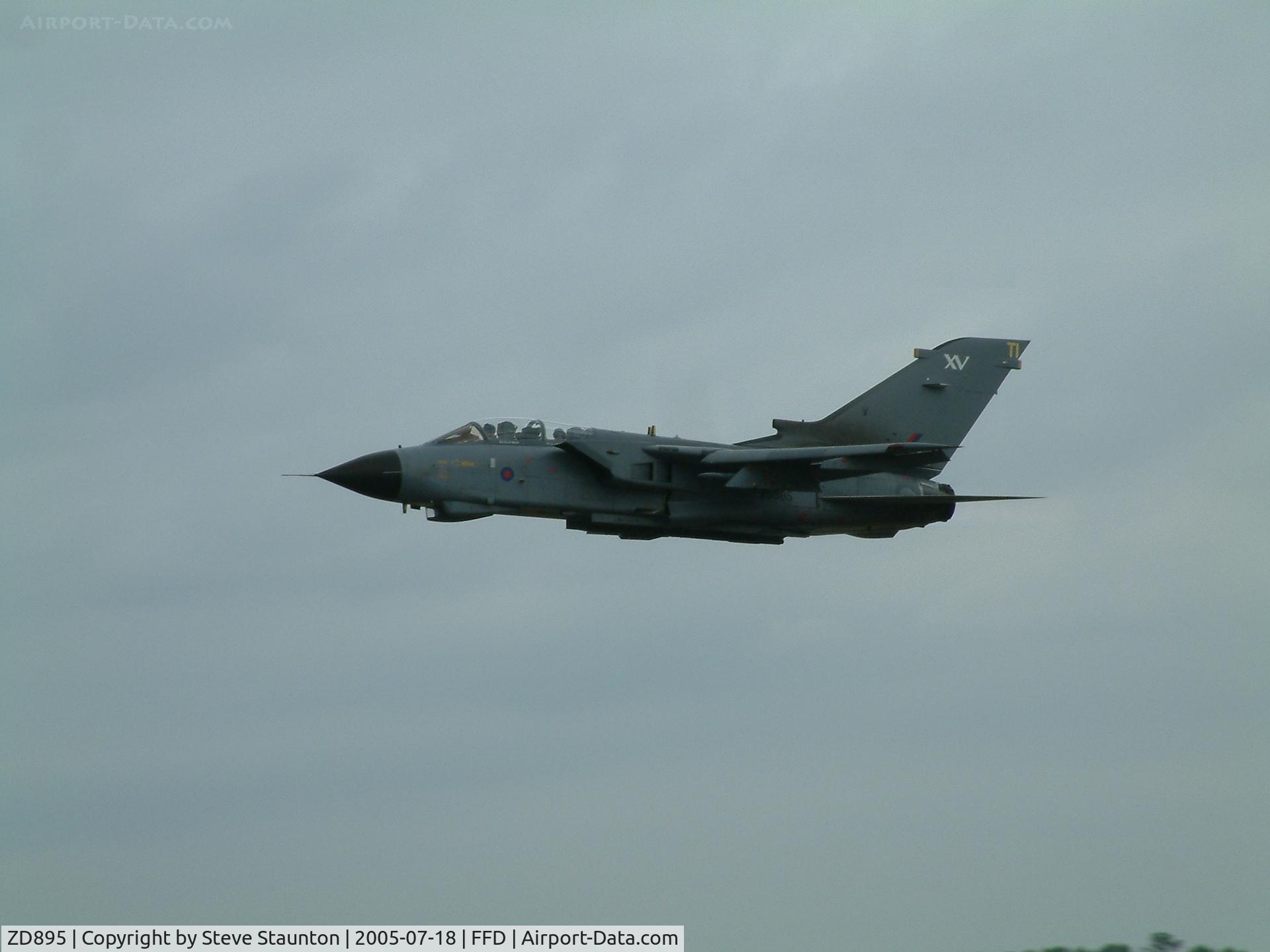 ZD895, 1985 Panavia Tornado GR.4 C/N 477/BS155/3216, Royal International Air Tattoo 2005