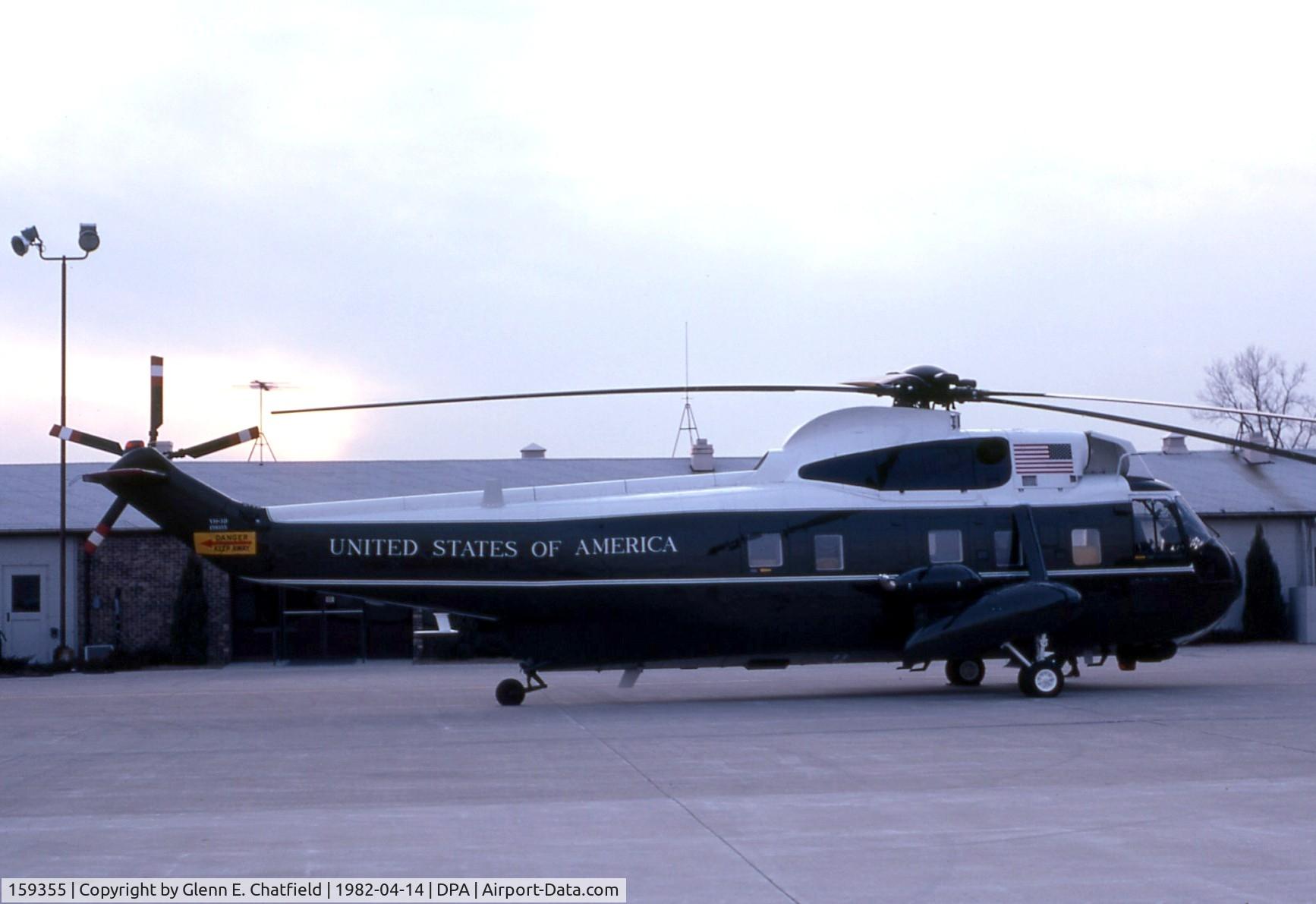 159355, Sikorsky VH-3D Sea King C/N 61729, Marine One in for a visit in Geneva, IL by President Reagan