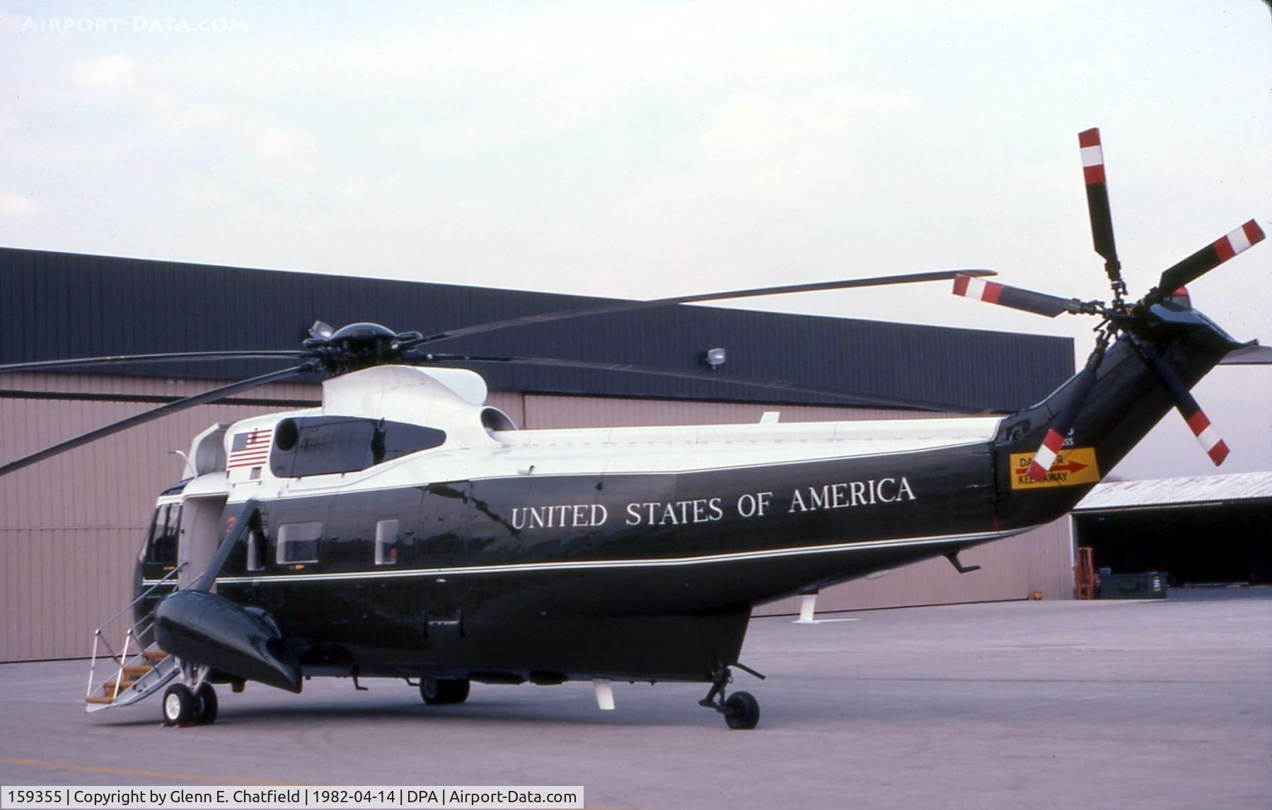 159355, Sikorsky VH-3D Sea King C/N 61729, Marine One in for a visit in Geneva, IL by President Reagan