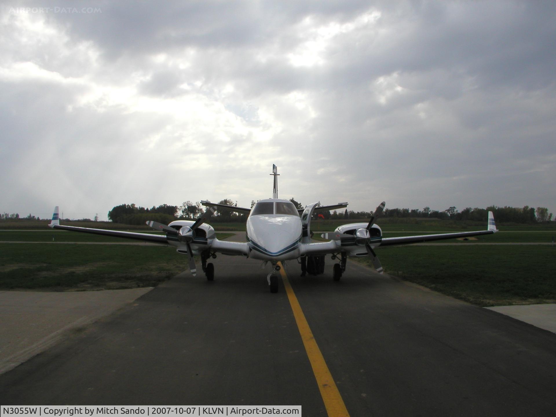 N3055W, 1973 Beech B-60 Duke C/N P-251, Parked outside the hangar.
