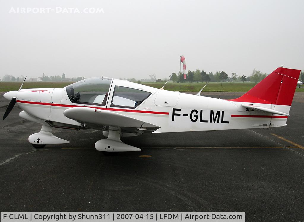 F-GLML, 1983 Robin R-1180TD II Aiglon C/N 283, Same aircraft but the tail is differenton the left side...